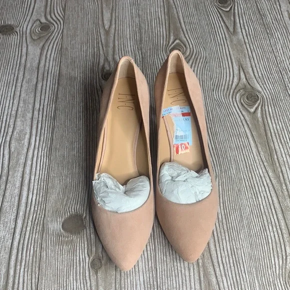 🛍️4/$20 INC Suede Pumps - Picture 1 of 5